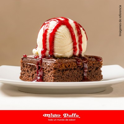 BROWNIE CON HELADO